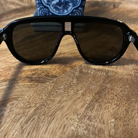 Indescratchables Flow 01 Sunglasses - Picture 4 of 5